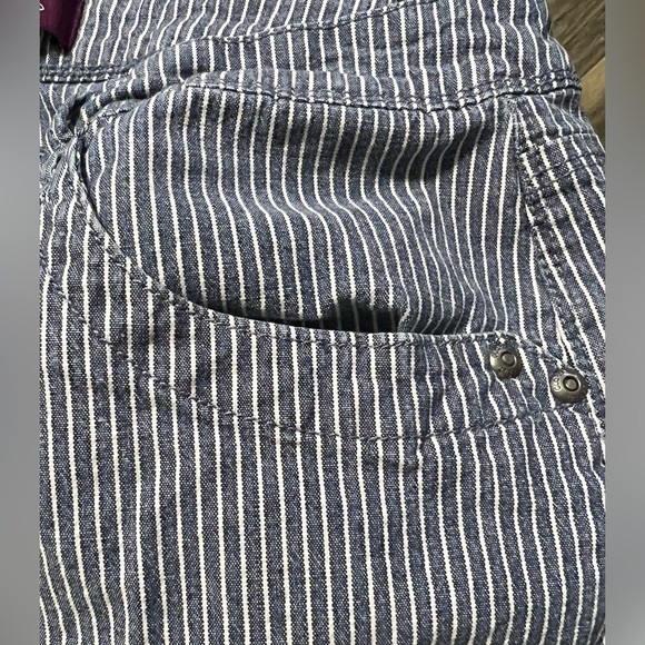 Gloria Vanderbilt Striped Denim Cropped Women’s Pants (Sz 12) - Picture 4 of 12
